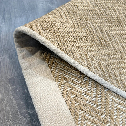 Krem Kumaş Bordürlü Beyaz Detaylı Bej Balık Sırtı Sisal Halı - El Yapımı, Dayanıklı, Modern Tasarım - ZHR 02 Natural White - Krem Bordür - HALI VAGONU
