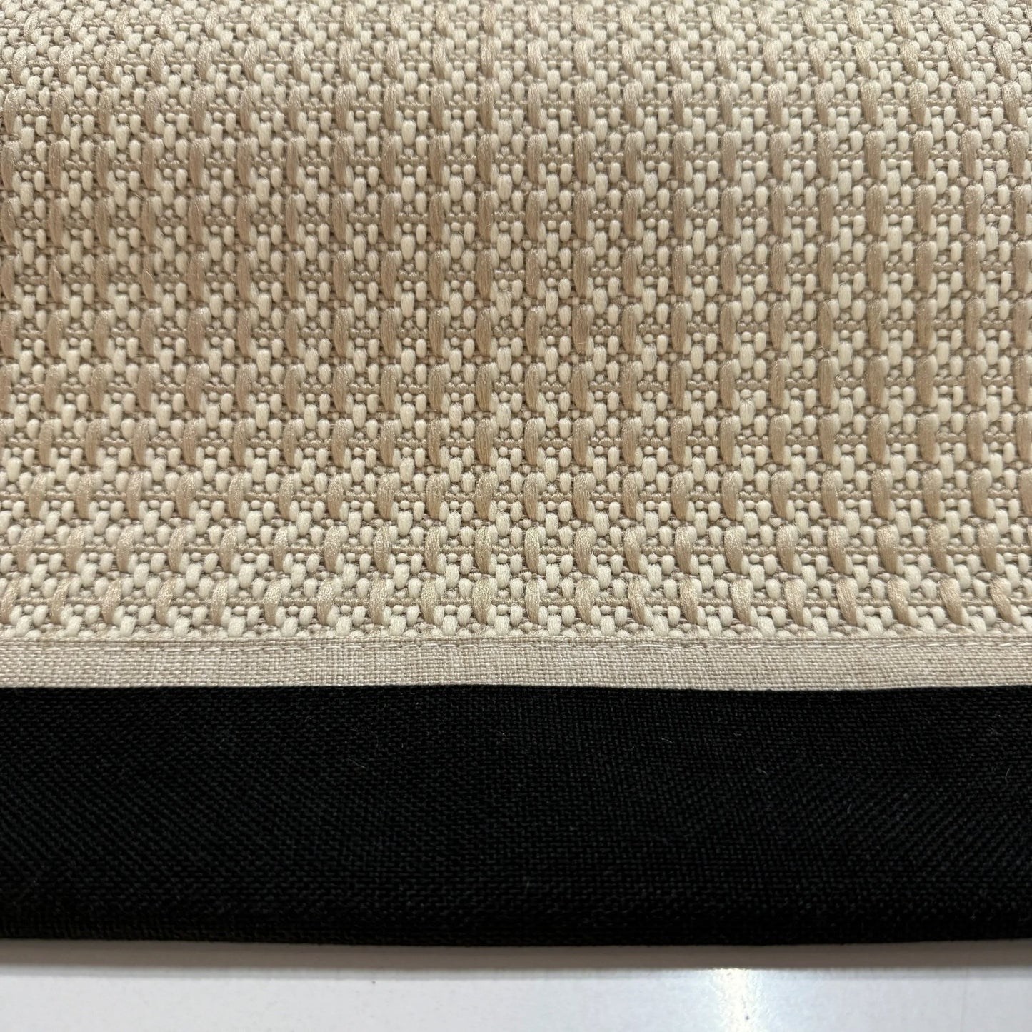Siyah Krem Çift Kumaş Çerçeveli Krem Sisal Halı - El Yapımı, Dayanıklı, Modern Tasarım - HVSB08 - HALI VAGONU