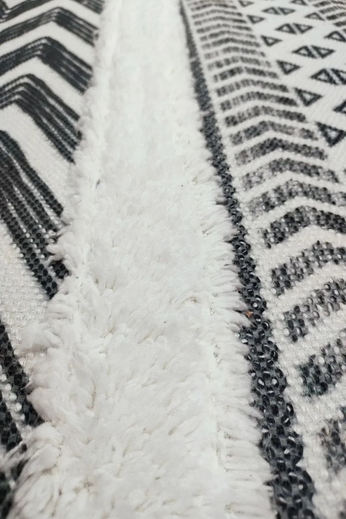 Tafting Kilim Serisi Üzeri Peluşlu Dokuma Taban Dekoratif Kilim - HALI VAGONU