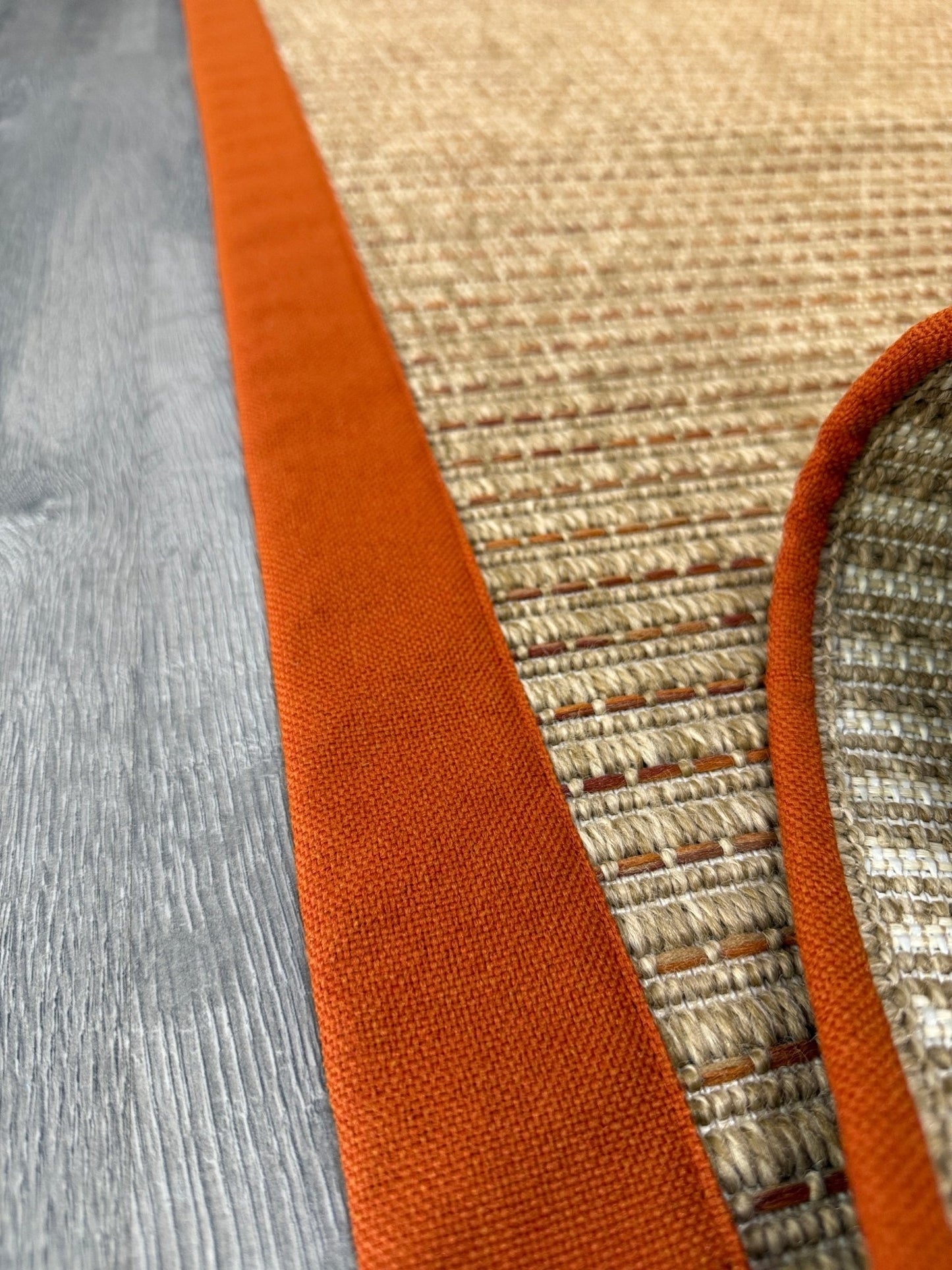 Zahara 01 Naturel Terra - P64-01 Turuncu Kumaş Bordürlü Sisal Halı - HVZB50 - HALI VAGONU