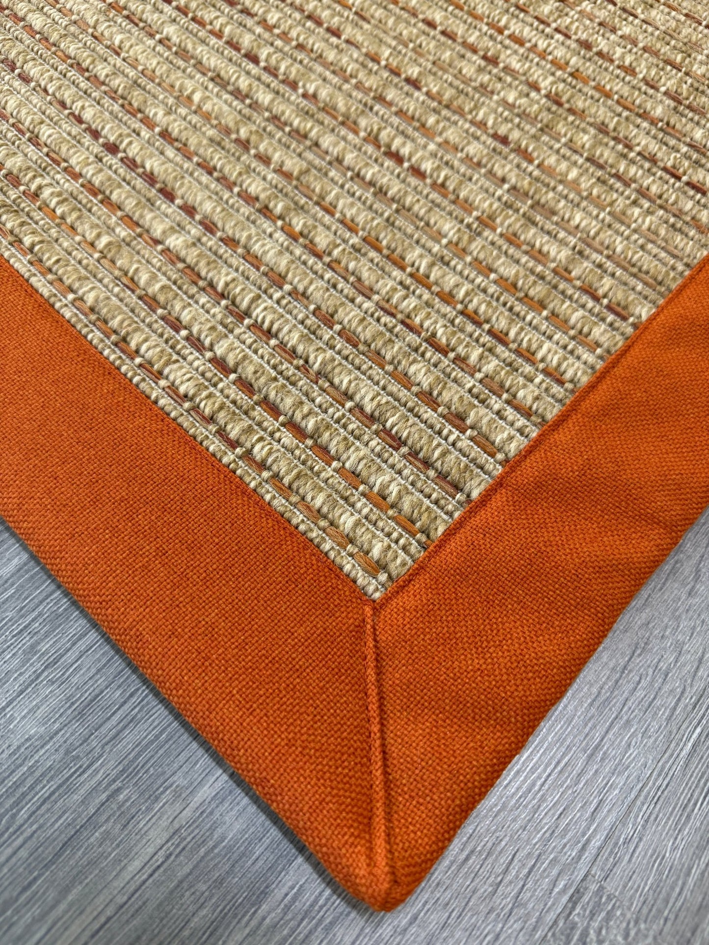 Zahara 01 Naturel Terra - P64-01 Turuncu Kumaş Bordürlü Sisal Halı - HVZB50 - HALI VAGONU