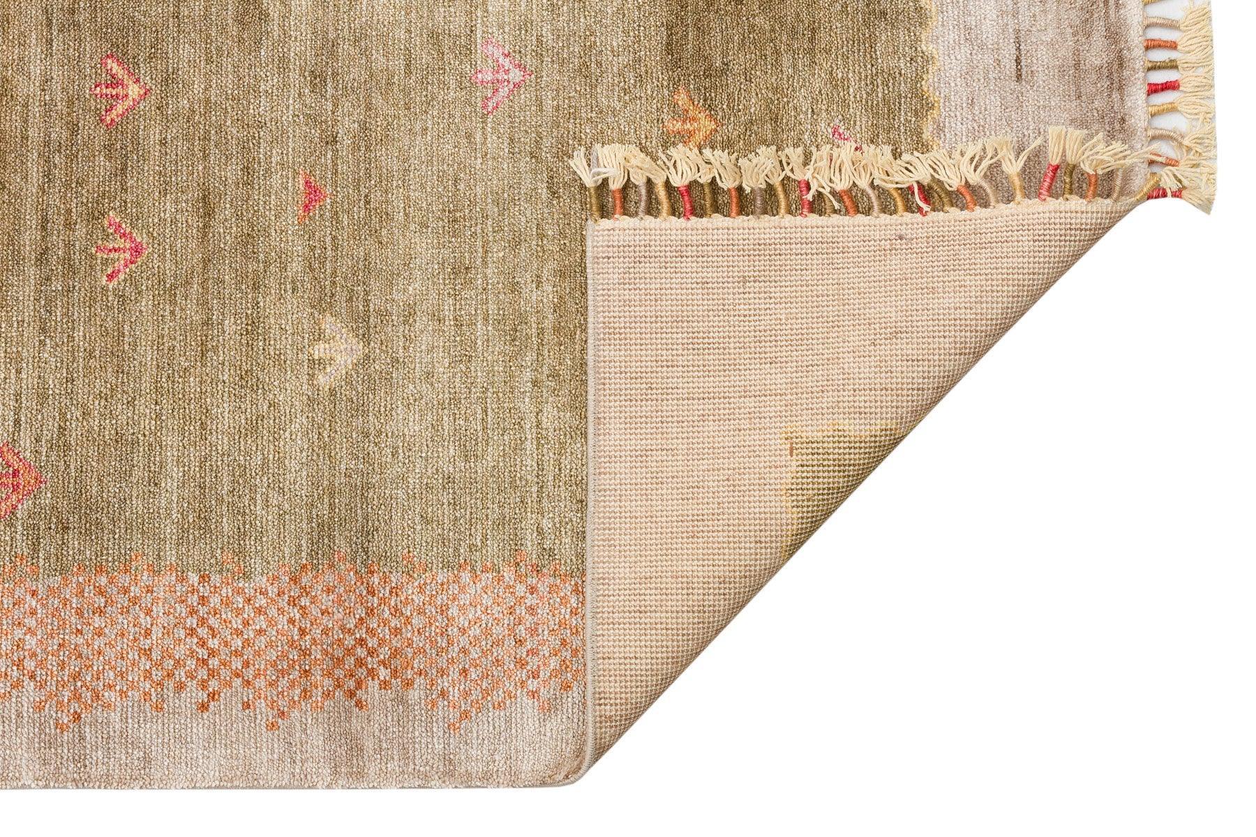 ZARA ZR 07 BEİGE AUTUMN Otantik Desenli El Emeği İle Özel Tezgahlarda Üretilen Modern Uşak Halısı - HALI VAGONU
