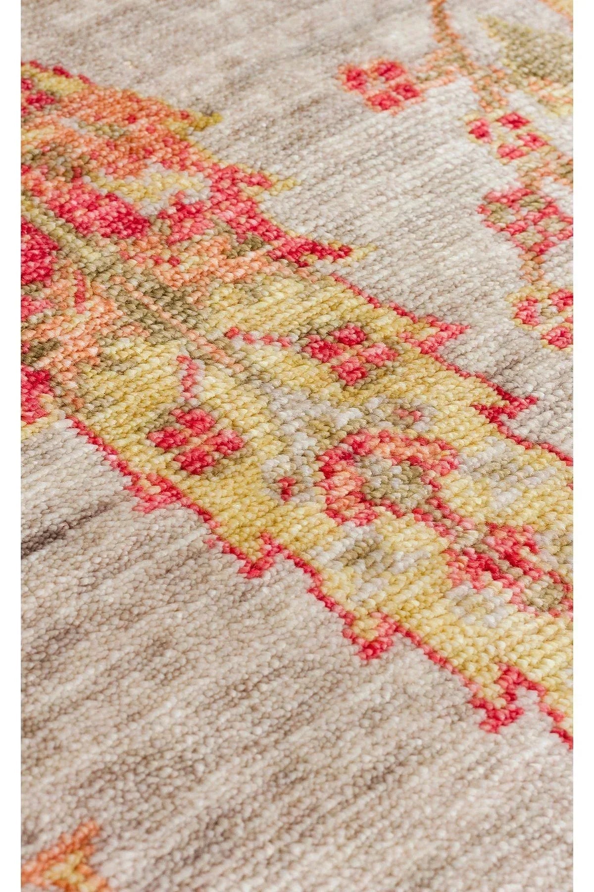 ZARA ZR 08 BEIGE AUTUMN Otantik Desenli Özel Hav Vermeyen ve Kolay Temizlenebilir Tensel Kullanılarak El Emeği ile Özel Tezgahlarda Üretilen Modern Uşak Halısı - HALI VAGONU